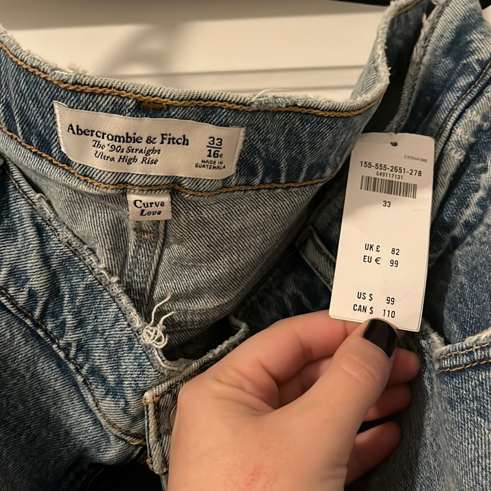 NWT Abercrombie curve love jeans size 33